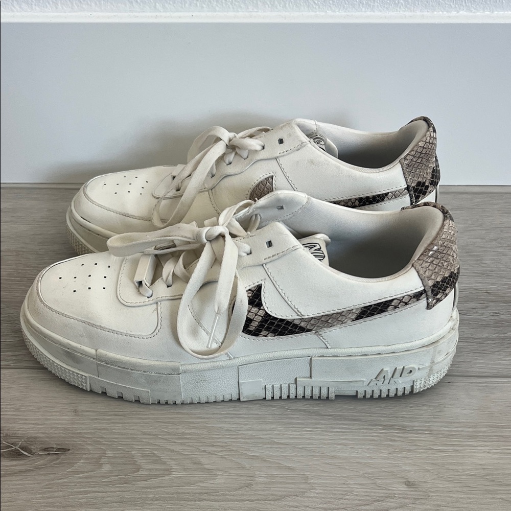 Nike Air Force 1 Pixel "Snakeskin" sneakers Size 9.5